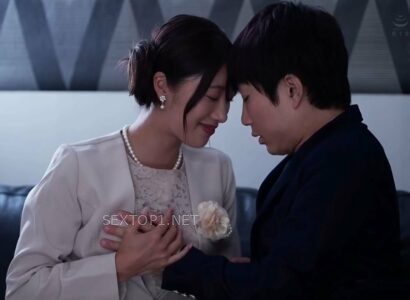 Poster of Mẹ kế tặng quà bất ngờ cho cậu con trai vừa tốt nghiệp tại khách sạn